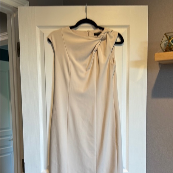 Maggy London Cream Asymmetrical Ruched Midi Dress - Picture 4 of 7